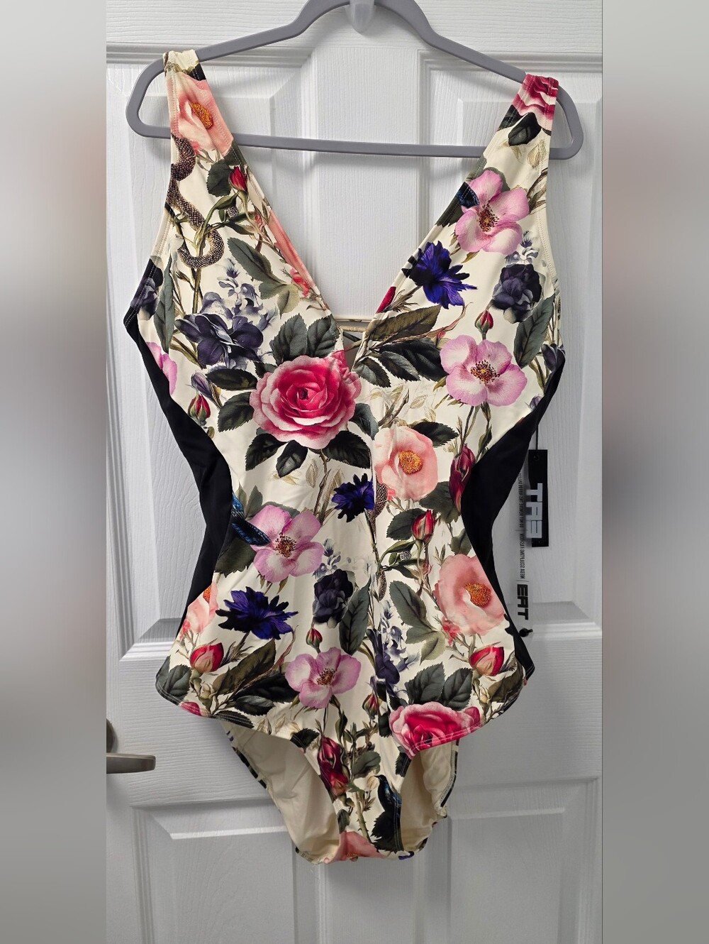 TA3 Plungey Triangle One Piece Swimsuit Contour Rose Snake Black 3X Xlong New
